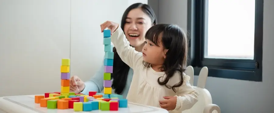 Banner Artikel Perkembangan Anak 2 Tahun: Milestone, Stimulasi, dan Tipsnya