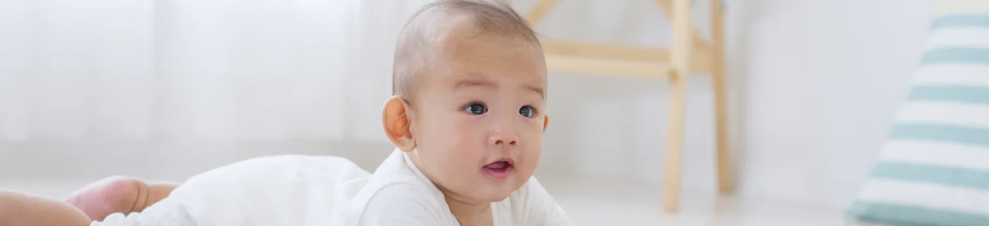 Apakah Normal Bayi 6 Bulan Belum Bisa Duduk? - Nutriclub