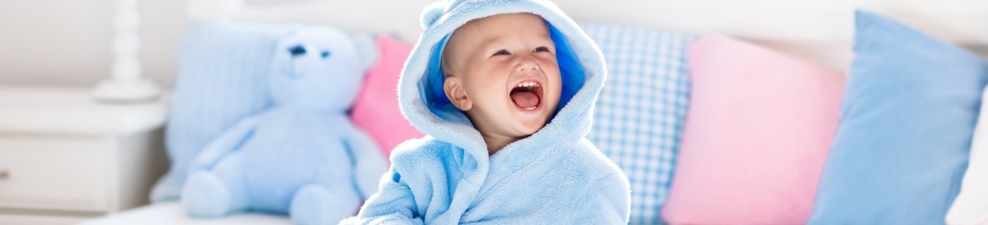 Umur Berapa Bayi Bisa Duduk? Ketahui Cara Melatihnya! - Nutriclub