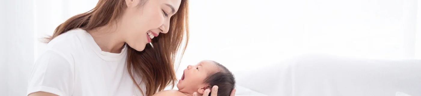 Perkembangan bayi 1 bulan - Nutriclub. 